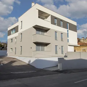inspirit-apartments.pula-hotels.org/