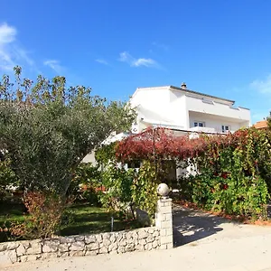 apartments-kani.hotelinzadar.com/